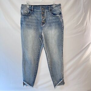 Maurice’s Distressed Button Fly Jeans Size Largw X-Short